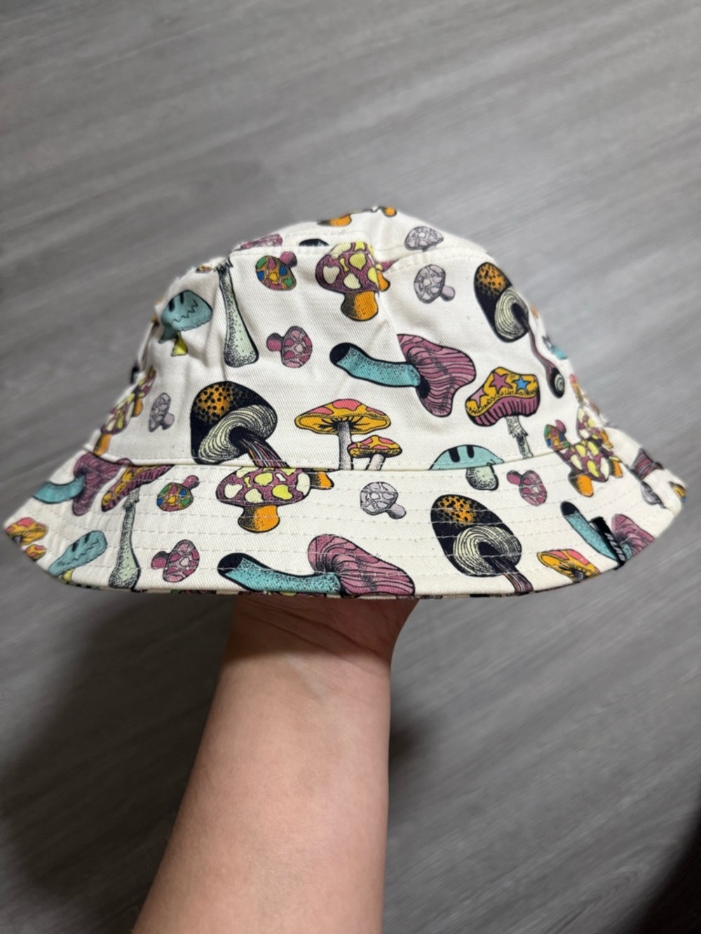 Zumiez White Mushroom Print Bucket Hat